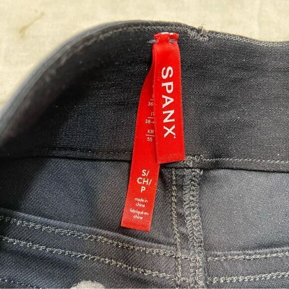 Brand new with Tags Spanx Black Stretch Twill Cargo Pants Size XS Petite - Picture 13 of 16